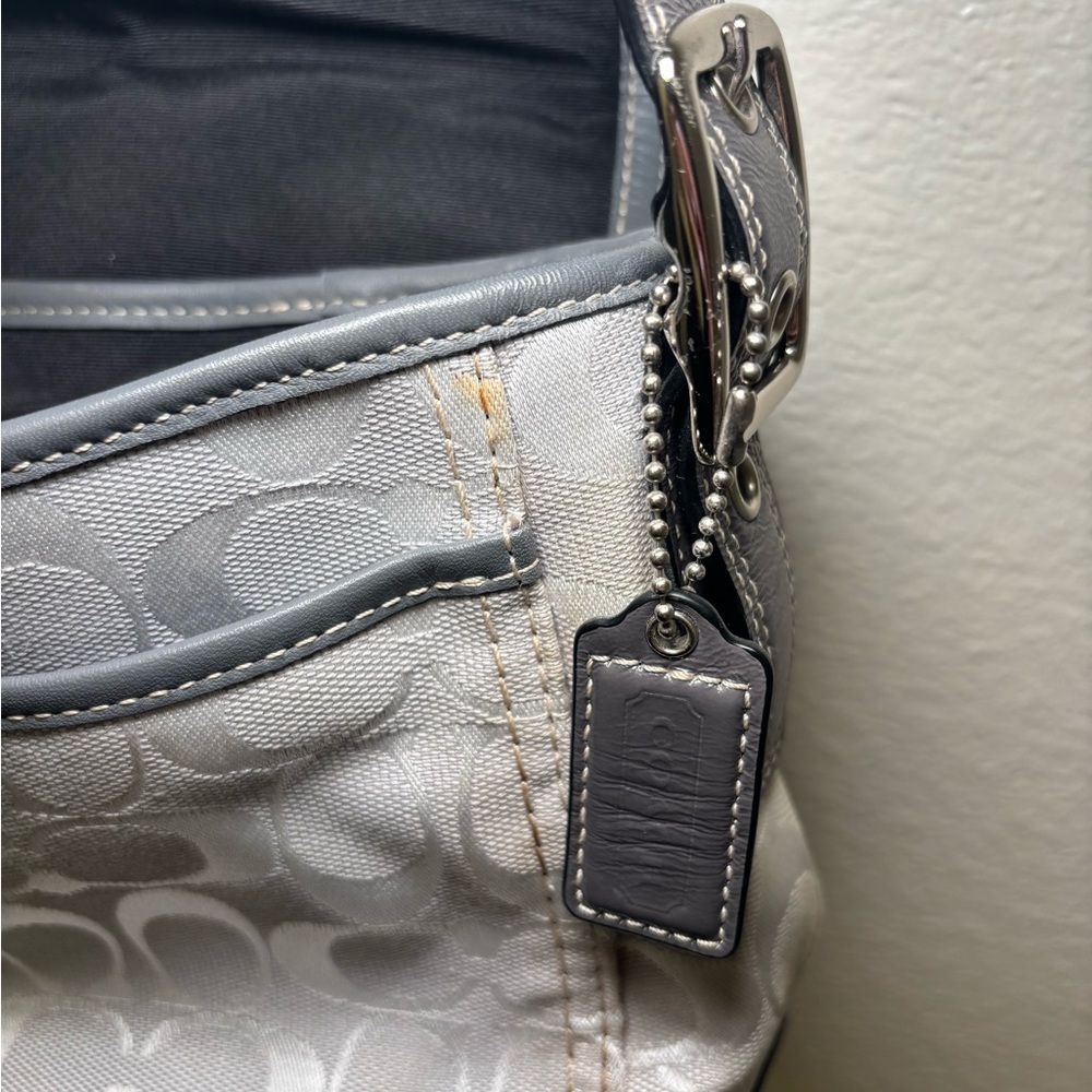 Elegant coach Gray Shoulder crossbody Bag - Picture 7 of 10